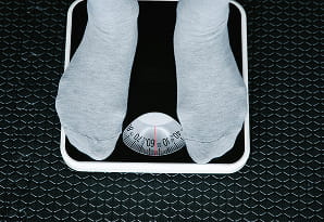 Imagen de una bascula relacionada con la terapia de bulimia